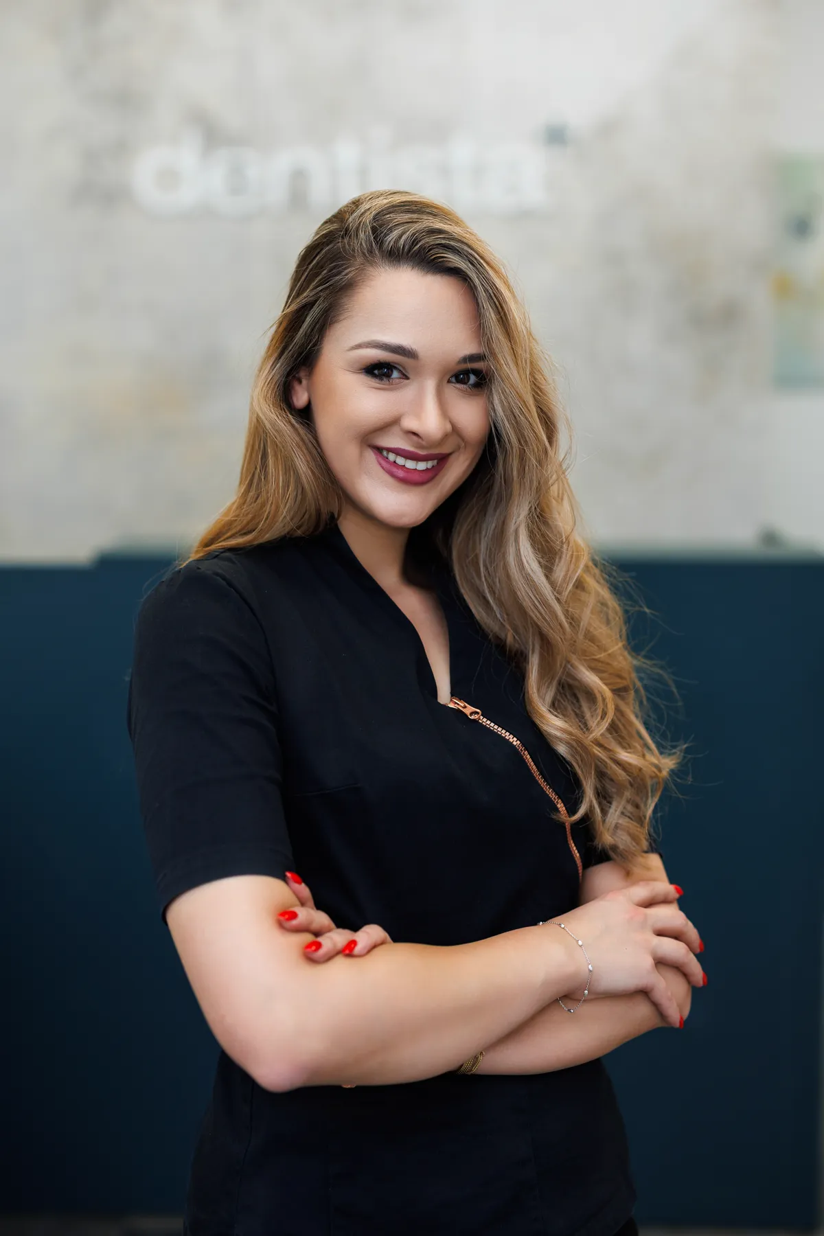 Zadovoljan pacijent u ordinaciji Dentista+